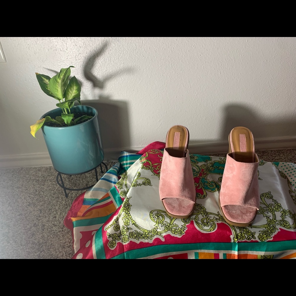 Women heels